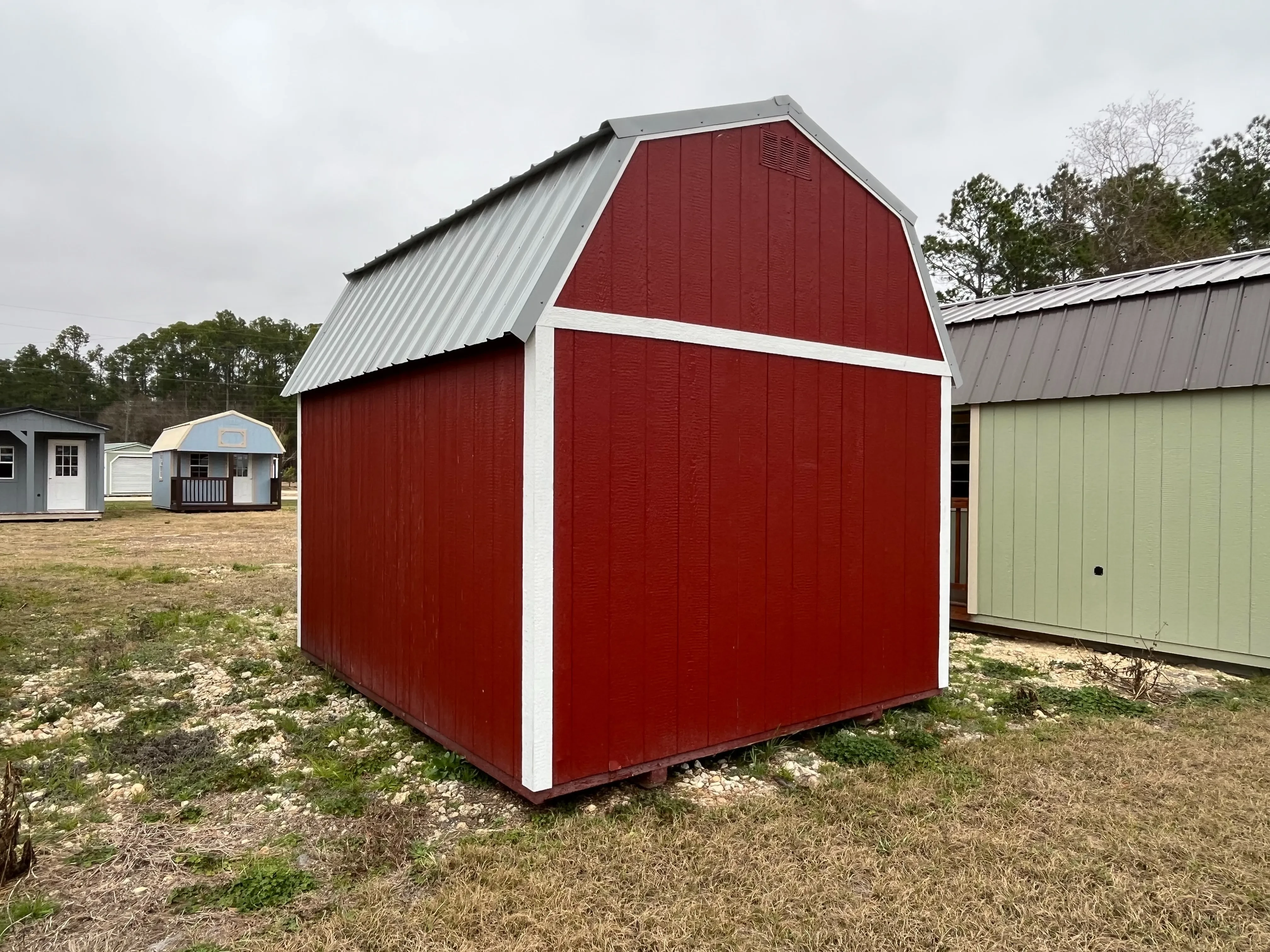 Exterior rear of a 10x12 lofted barn economy