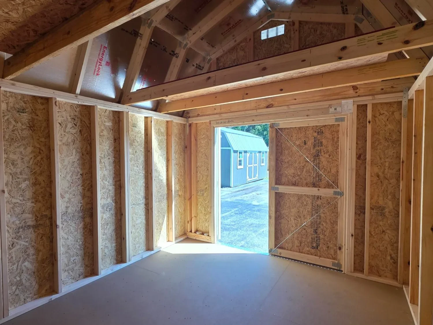 Interior photo 10x12 lofted barn