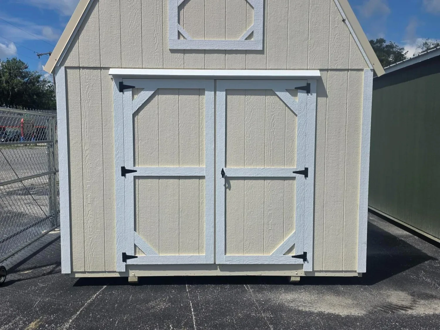 Exterior Photo 10x12 Lofted Barn