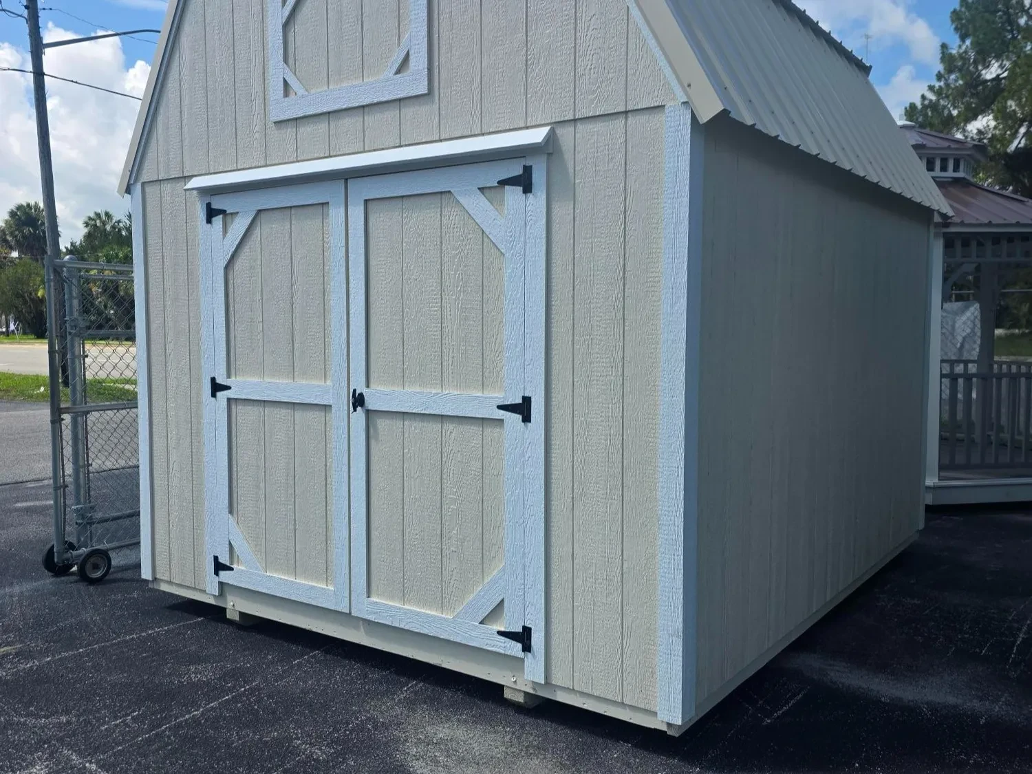 Exterior Photo 10x12 Lofted Barn 2