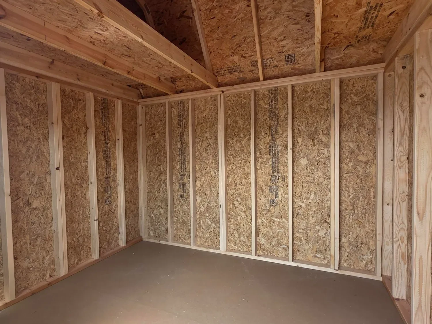 Interior photo 8x10 Side Lofted Barn